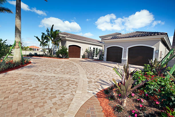 Professional Driveway Pavers in Town And Country, WA